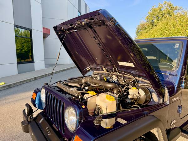 2003 Jeep, Import Kanada — Foto 11 z 12