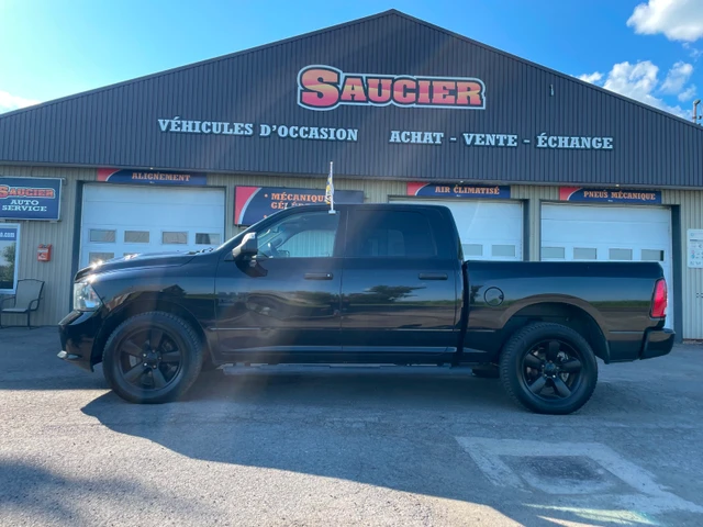 2022 Dodge Ramvan AWD, schwarz, 196.449 km, Import Kanada — Foto 1