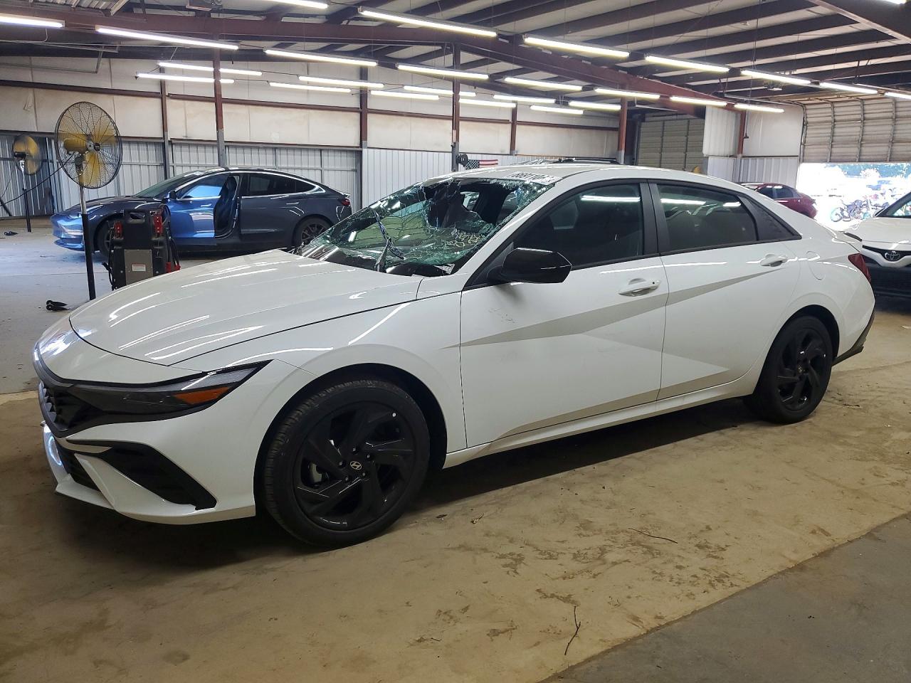 2026 Hyundai ELANTRA SEL SPORT, weiß, 1.030 km, Import USA — Foto 1