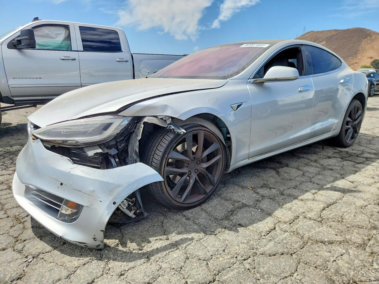 2018 Tesla MODEL S, silber, 137.434 km, Import USA — Foto 1