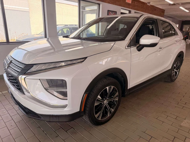2022 Mitsubishi Eclipse Cross ES, 129.799 km, Import Kanada — Foto 1