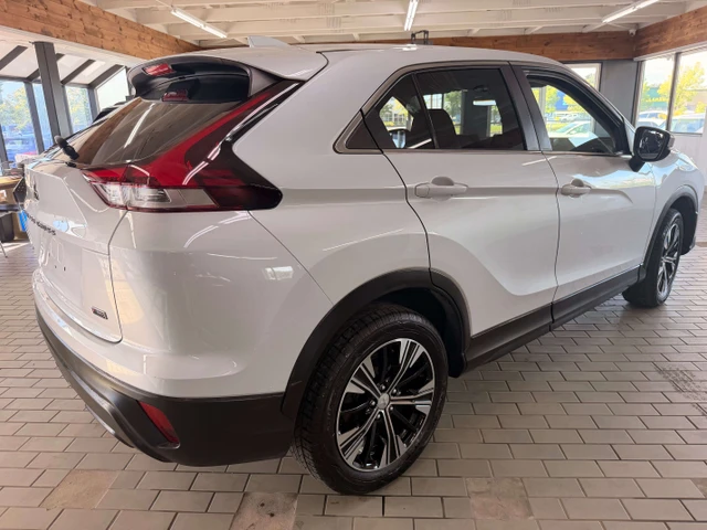 2022 Mitsubishi Eclipse Cross ES, 129.799 km, Import Kanada — Foto 5 z 5