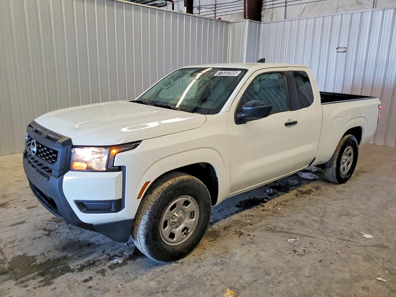 2025 Nissan FRONTIER, weiß, 2.512 km, Import USA — Foto 1