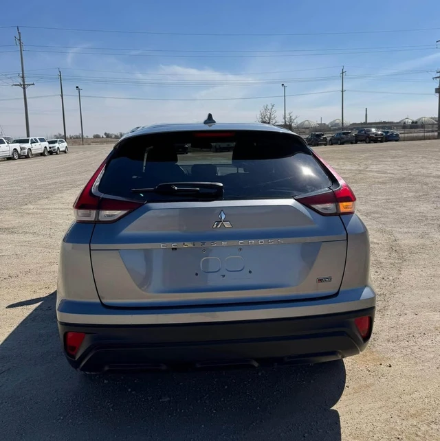 2022 Mitsubishi Eclipse Cross ES, grau, 147.000 km, Import Kanada — Foto 5 z 5