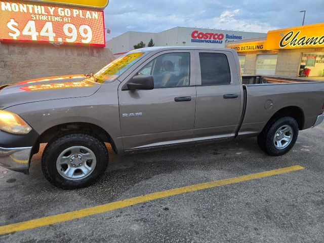 2010 Dodge Ram1500, 294.000 km, Import Kanada — Foto 1