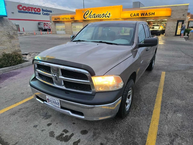 2010 Dodge Ram1500, 294.000 km, Import Kanada — Foto 3 z 5