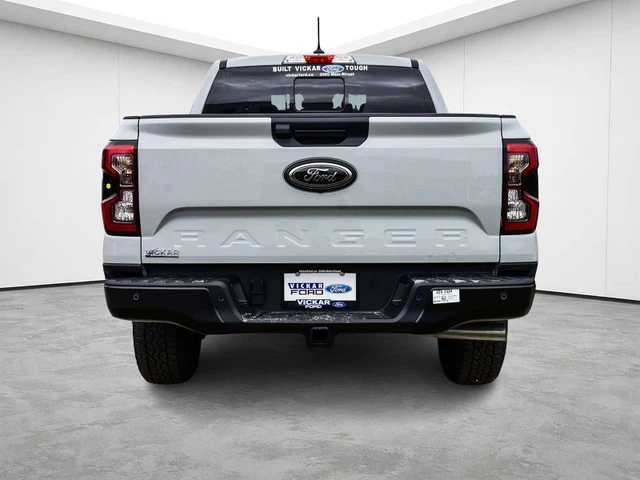 2026 Ford Ranger XLT, grau, 30 km, Import Kanada — Foto 5 z 18