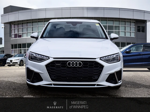 2024 Audi A4 Progressiv, weiß, 35.142 km, Import Kanada — Foto 2 z 15