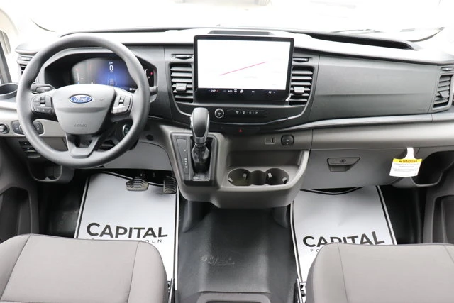2026 Ford Transit Cargo Van, weiß, 3 km, Import Kanada — Foto 12 z 12