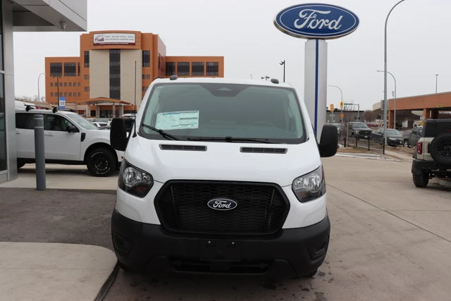 2026 Ford Transit Cargo Van, weiß, 3 km, Import Kanada — Foto 2 z 12