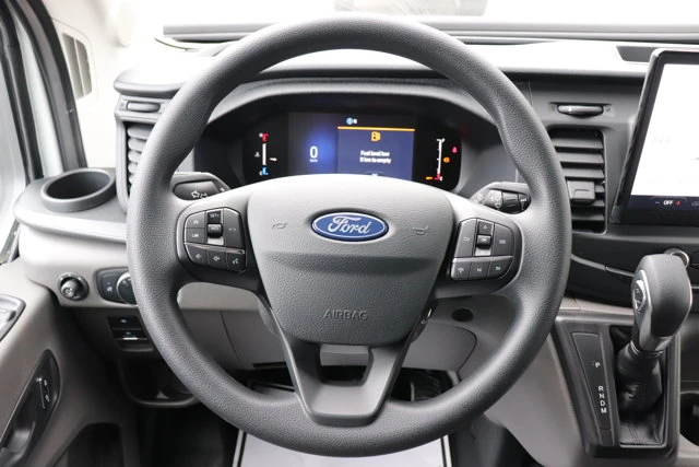 2026 Ford Transit Cargo Van, weiß, 68 km, Import Kanada — Foto 12 z 18