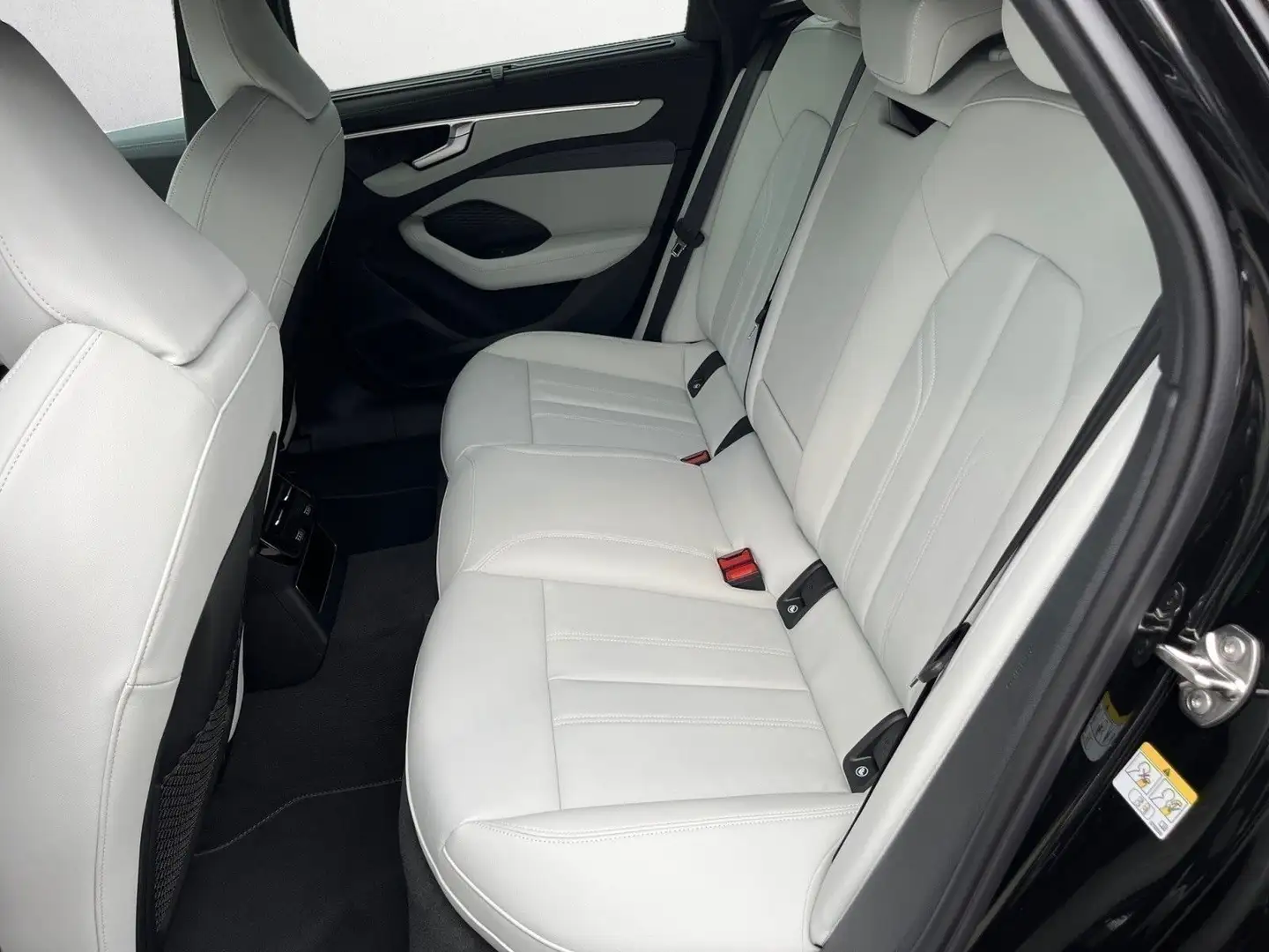2026 Audi A6, 1 km, Deutschland — Foto 10 z 12