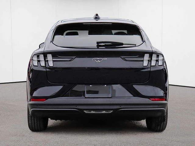 2026 Ford Mustang Mach-E Select, schwarz, 30 km, Import Kanada — Foto 5 z 18