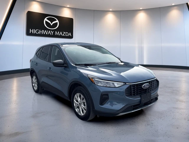 2025 Ford Escape Active Awd, blau, 51.902 km, Import Kanada — Foto 8 z 14