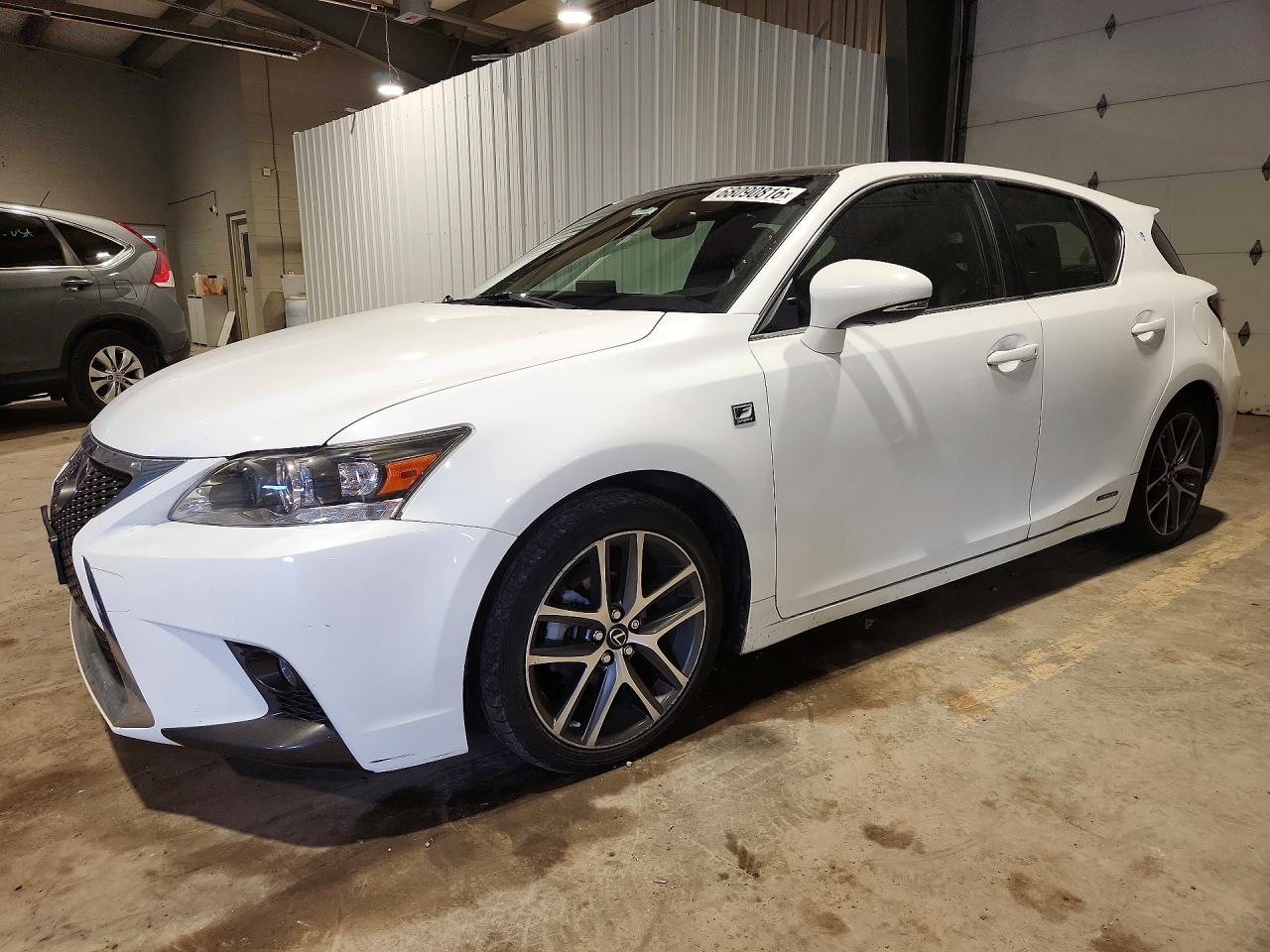 2017 Lexus CT 200, weiß, 161.066 km, Import USA — Foto 1