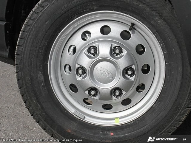 2027 Ford Transit Cargo Van T350, weiß, 16 km, Import Kanada — Foto 8 z 20