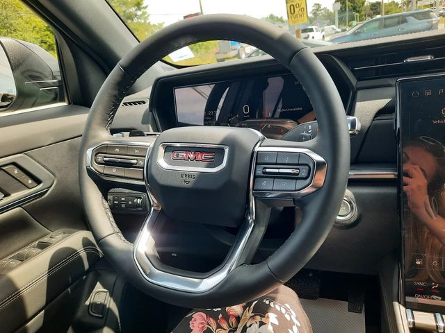 2027 GMC Terrain AWD Elevation, schwarz, 6 km, Import Kanada — Foto 15 z 20