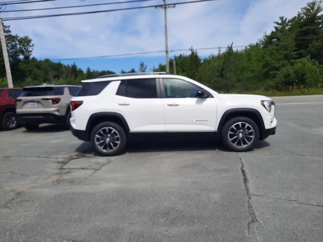 2027 GMC Terrain AWD Elevation, schwarz, 6 km, Import Kanada — Foto 5 z 20