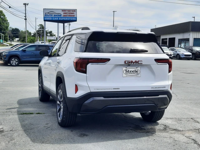 2027 GMC Terrain AWD Elevation, schwarz, 6 km, Import Kanada — Foto 7 z 20