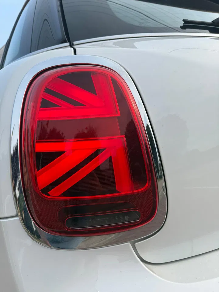 2023 MINI Cooper, 21.900 km, Rumänien — Foto 10 z 35