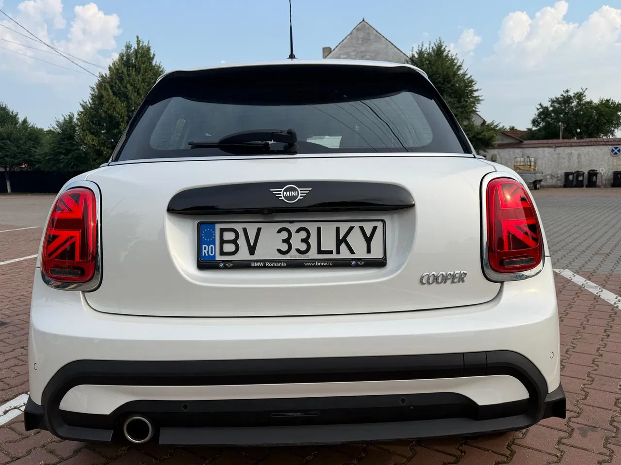 2023 MINI Cooper, 21.900 km, Rumänien — Foto 3 z 35