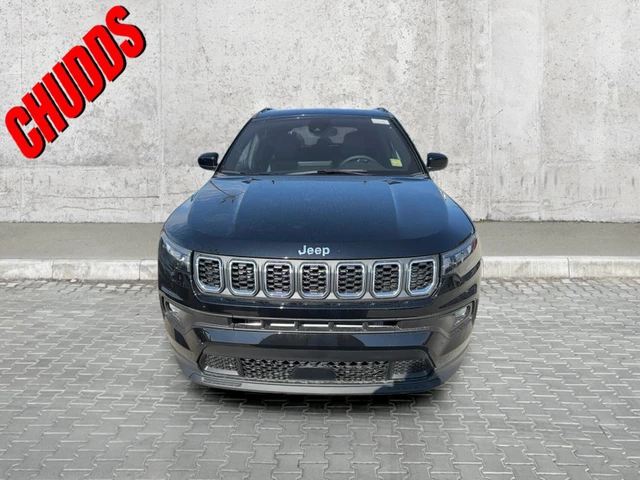 2026 Jeep Compass North, schwarz, 9 km, Import Kanada — Foto 2 z 5