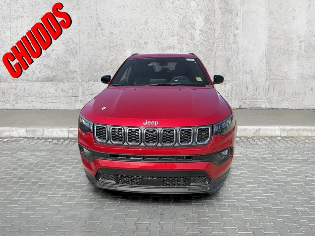 2026 Jeep Compass North, rot, 7 km, Import Kanada — Foto 2 z 5