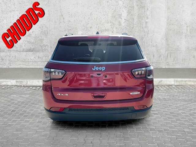 2026 Jeep Compass North, rot, 7 km, Import Kanada — Foto 4 z 5