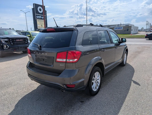 2017 Dodge Journey SXT | Navigation | Keyless entry, grau, 122.000 km, Import Kanada — Foto 4 z 15