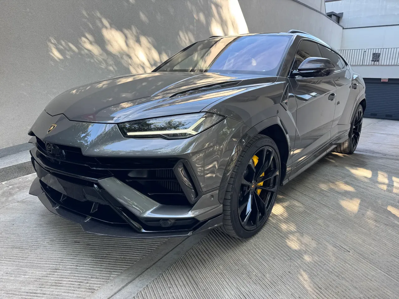 2024 Lamborghini URUS, 33.000 km, Rumänien — Foto 1