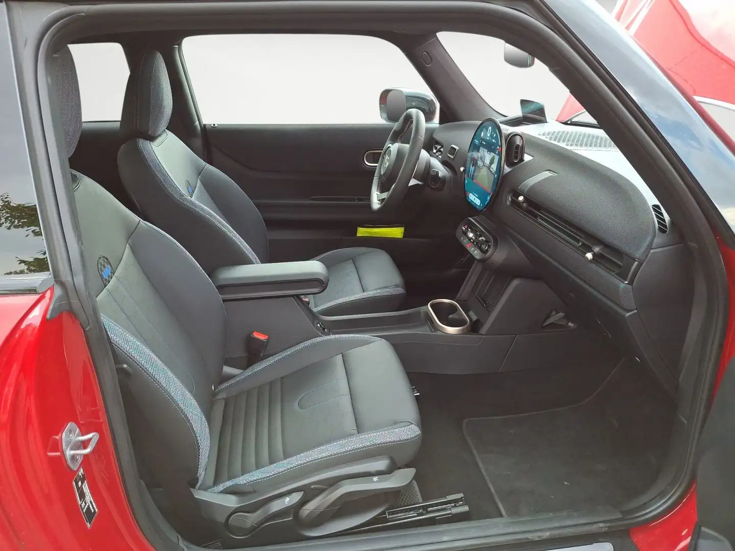 2026 MINI Cooper C, 2.307 km, Deutschland — Foto 10 z 12