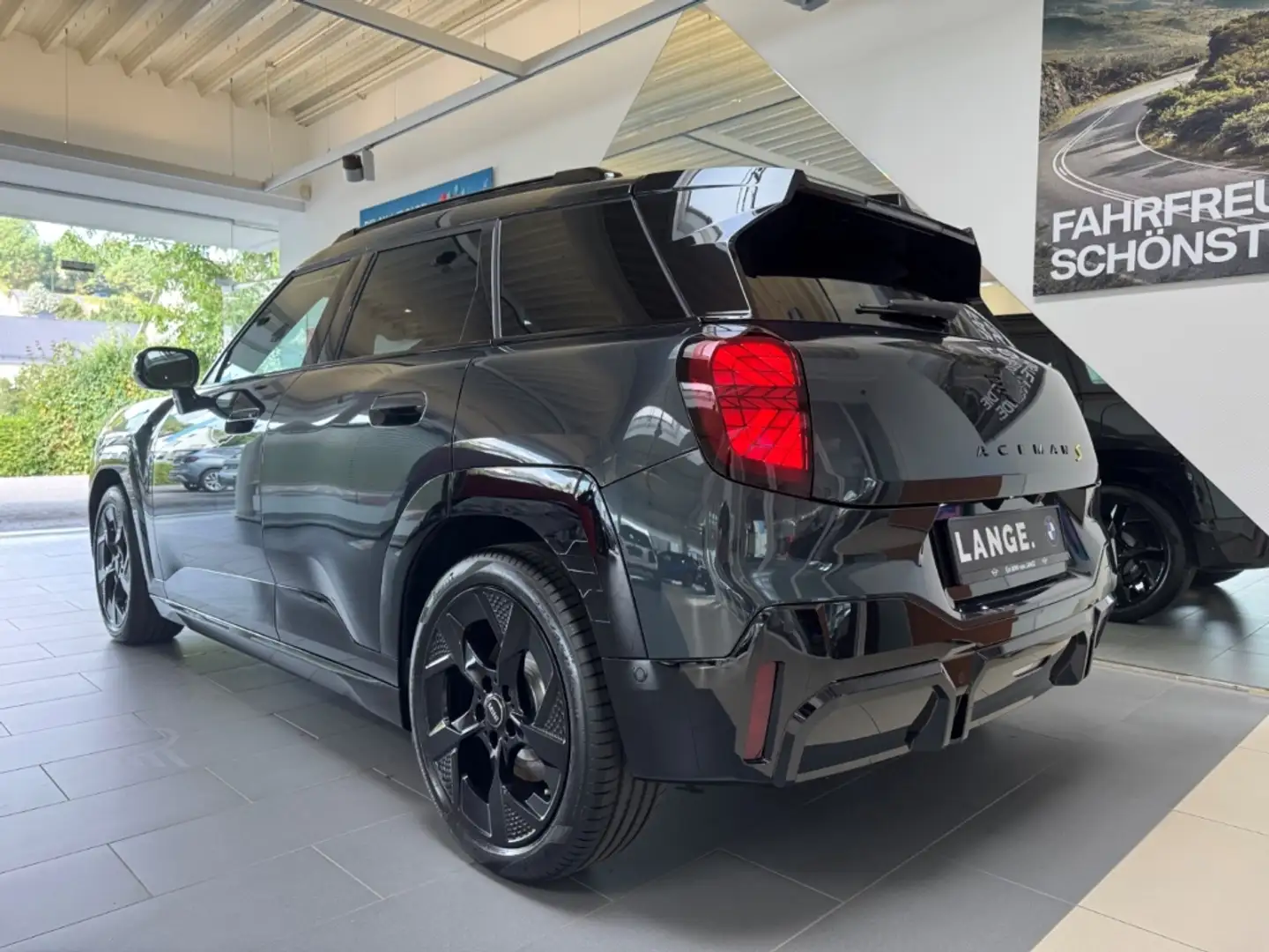 2026 MINI Aceman, 380 km, Deutschland — Foto 5 z 12