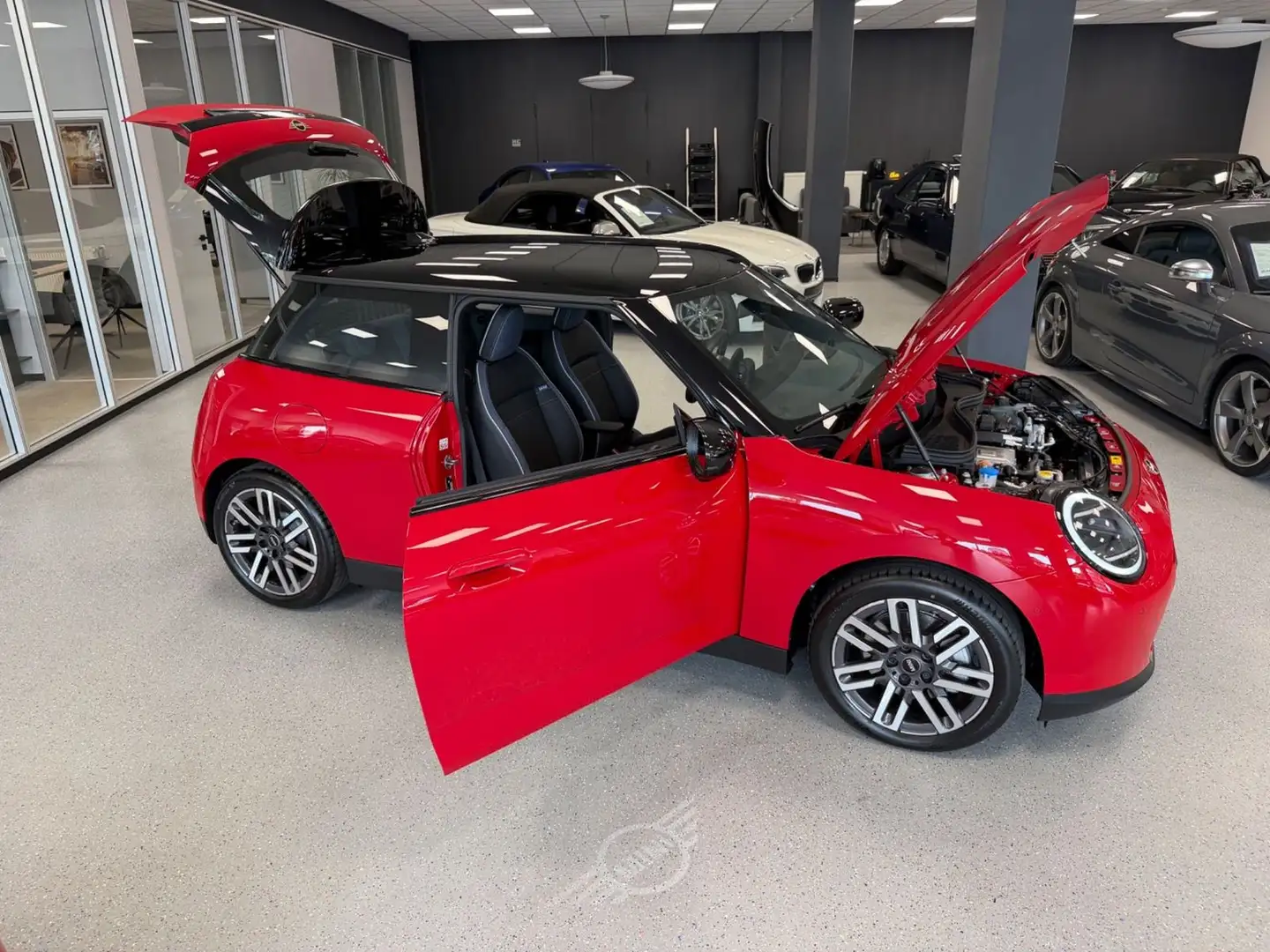 2026 MINI Cooper, 591 km, Deutschland — Foto 3 z 12