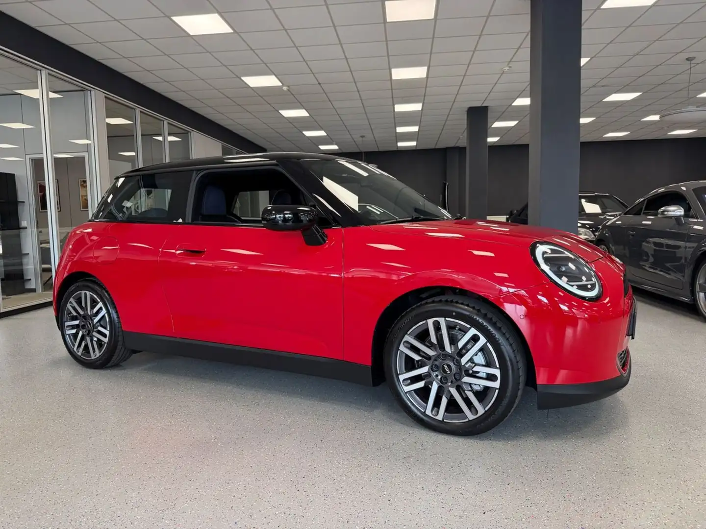 2026 MINI Cooper, 591 km, Deutschland — Foto 7 z 12
