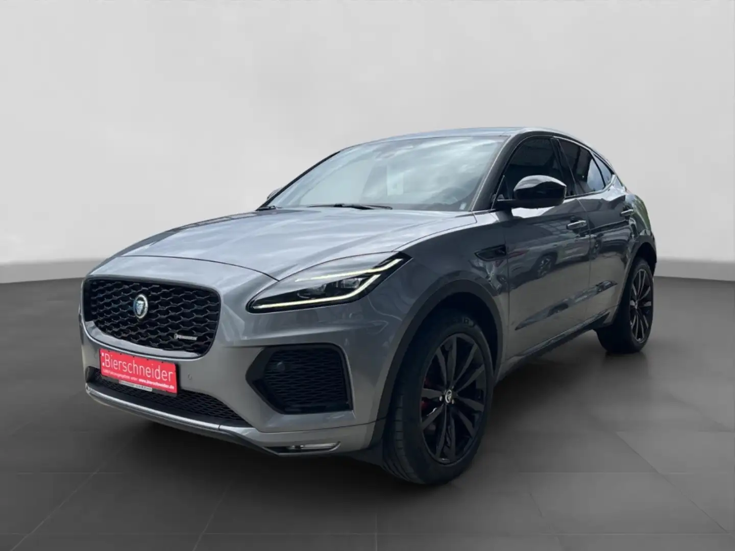 2024 Jaguar E-Pace, 19.000 km, Deutschland — Foto 1