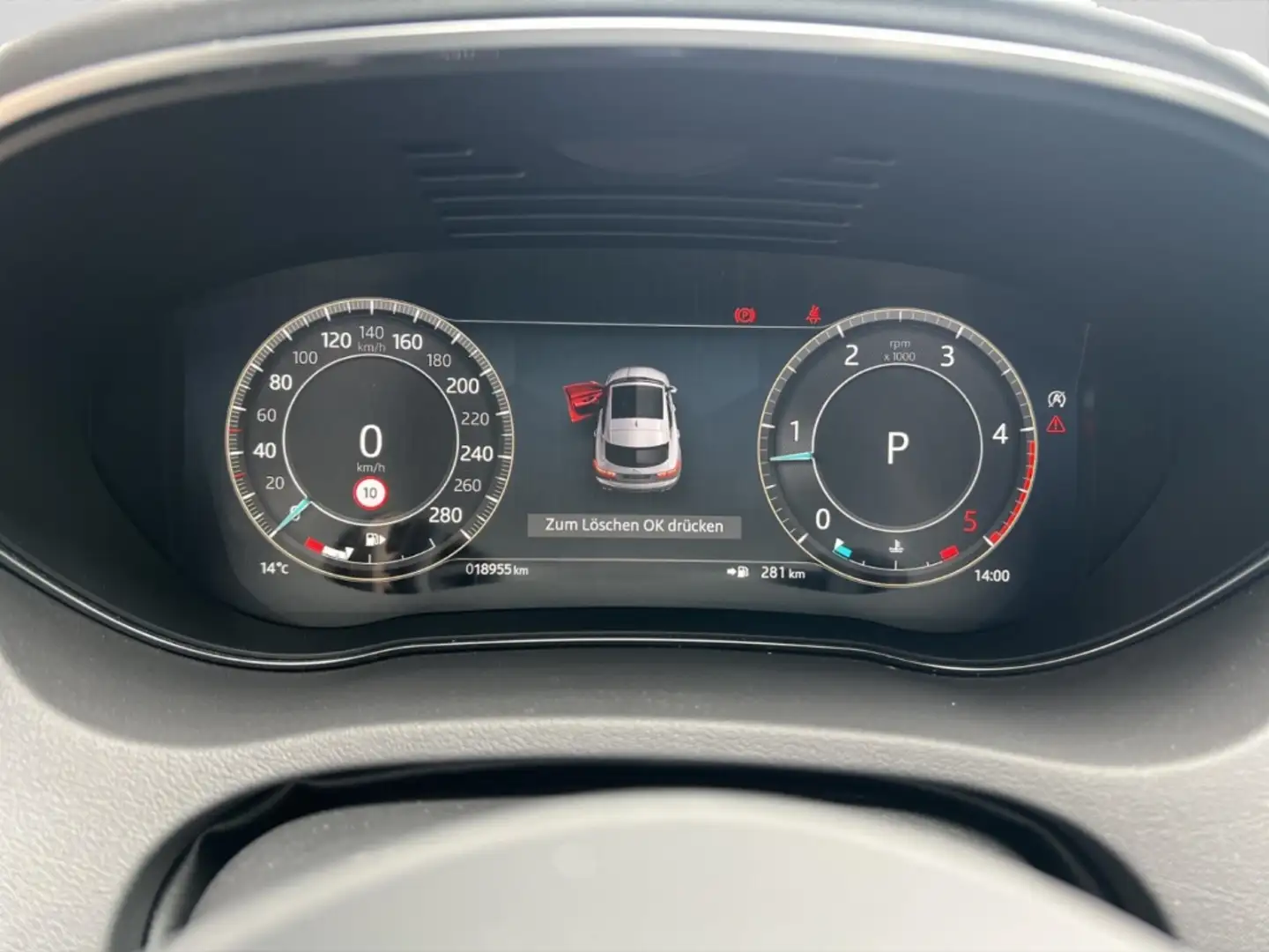 2024 Jaguar E-Pace, 19.000 km, Deutschland — Foto 12 z 12