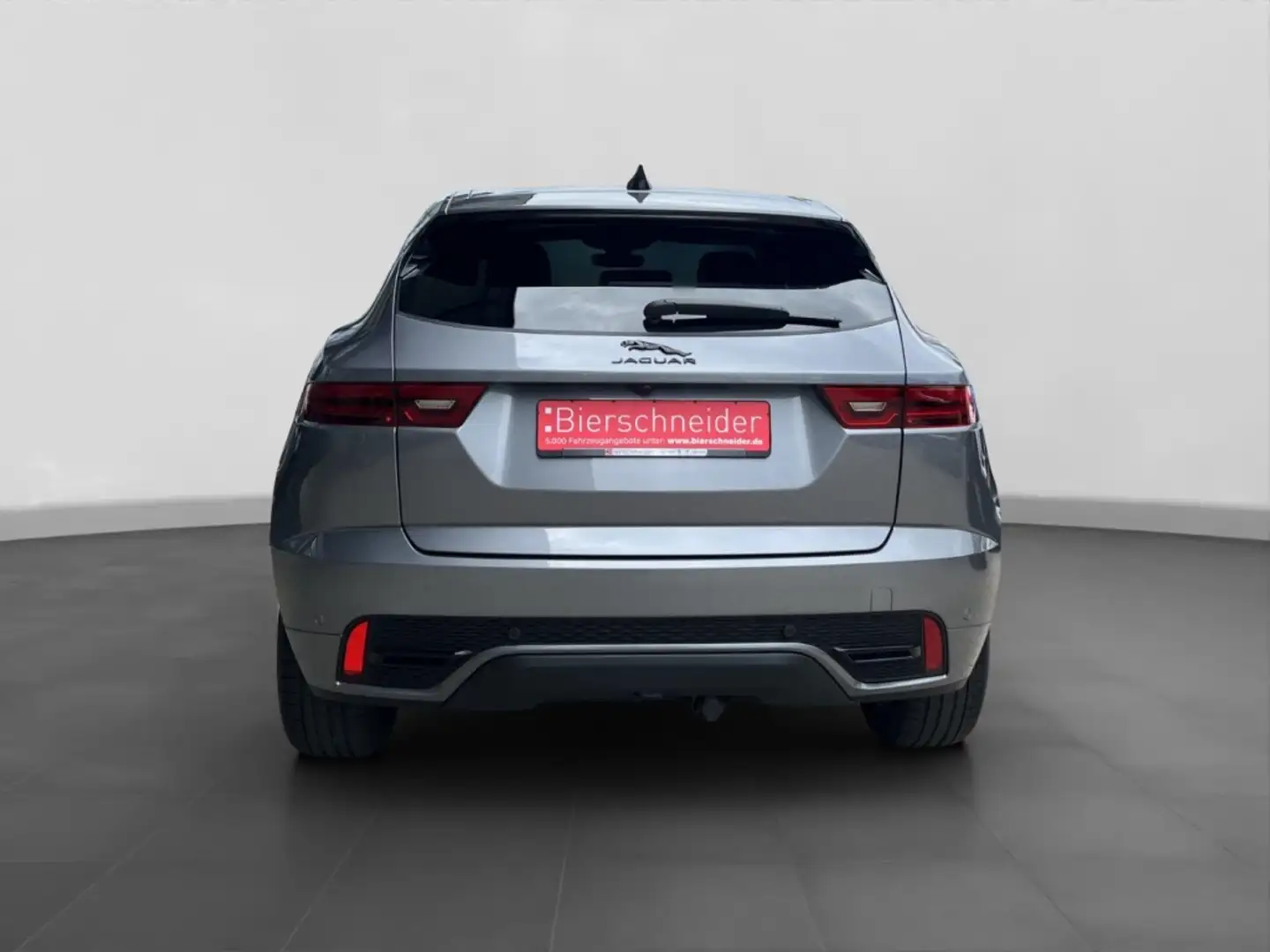 2024 Jaguar E-Pace, 19.000 km, Deutschland — Foto 5 z 12
