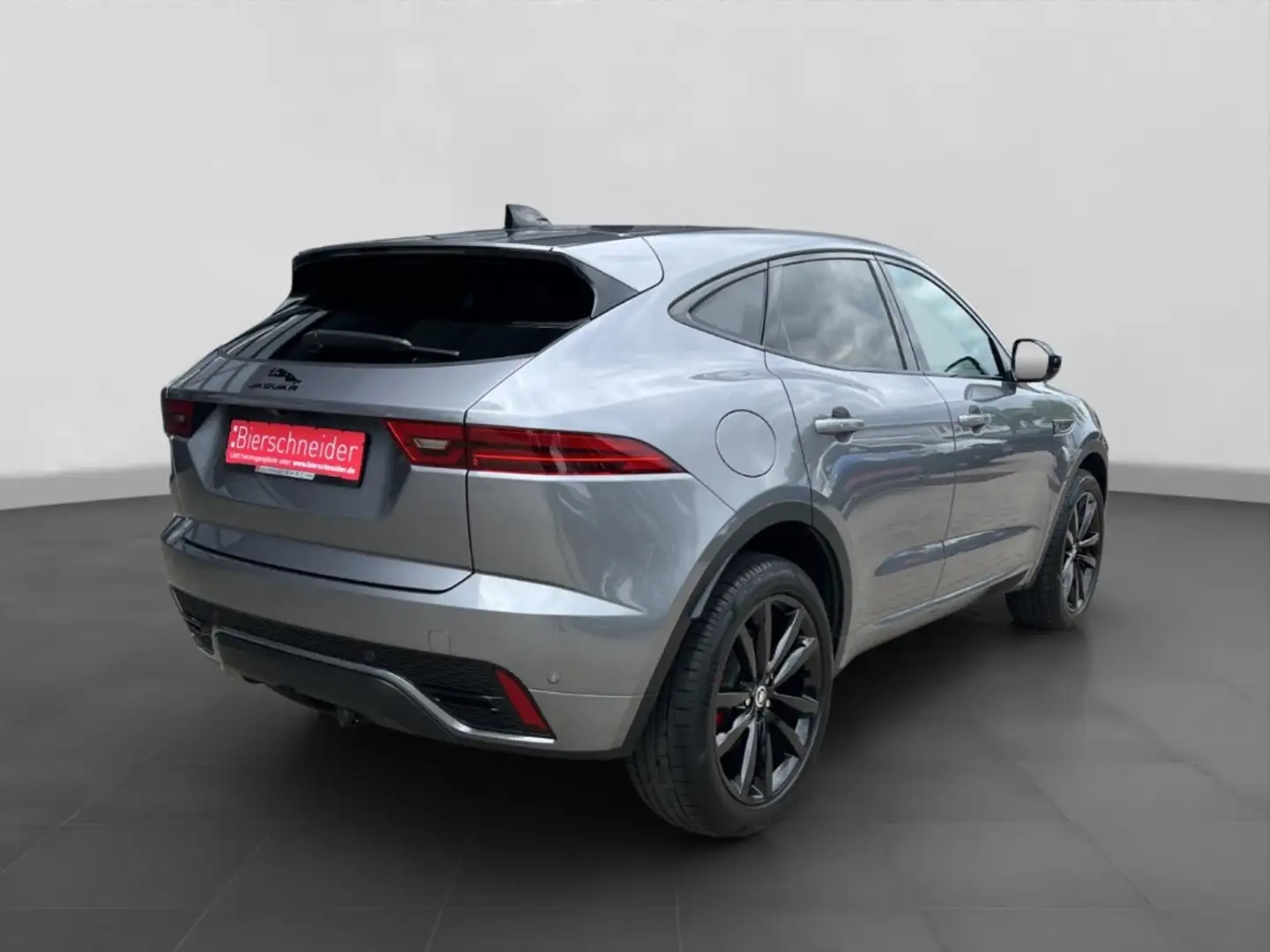 2024 Jaguar E-Pace, 19.000 km, Deutschland — Foto 6 z 12