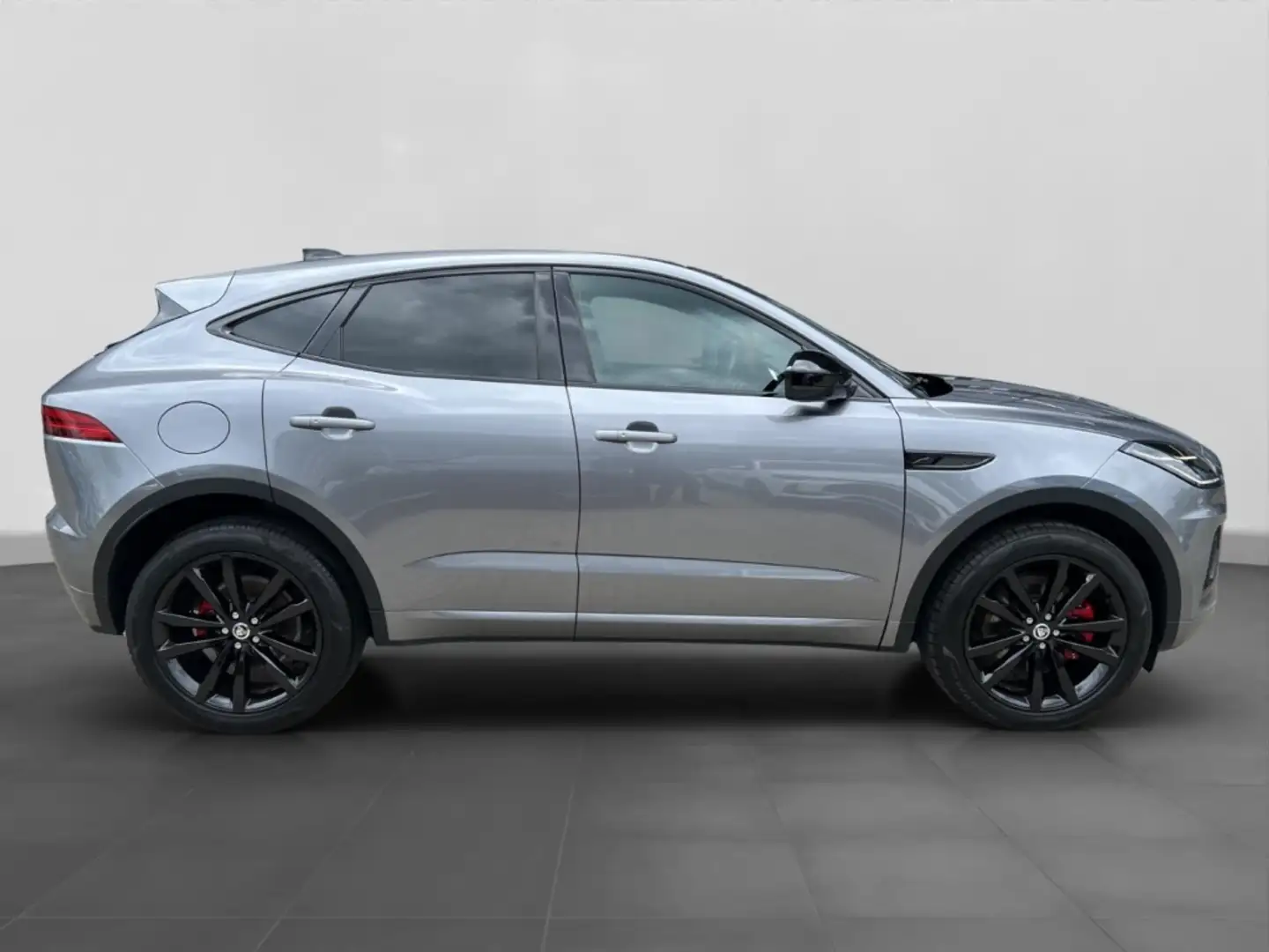 2024 Jaguar E-Pace, 19.000 km, Deutschland — Foto 7 z 12