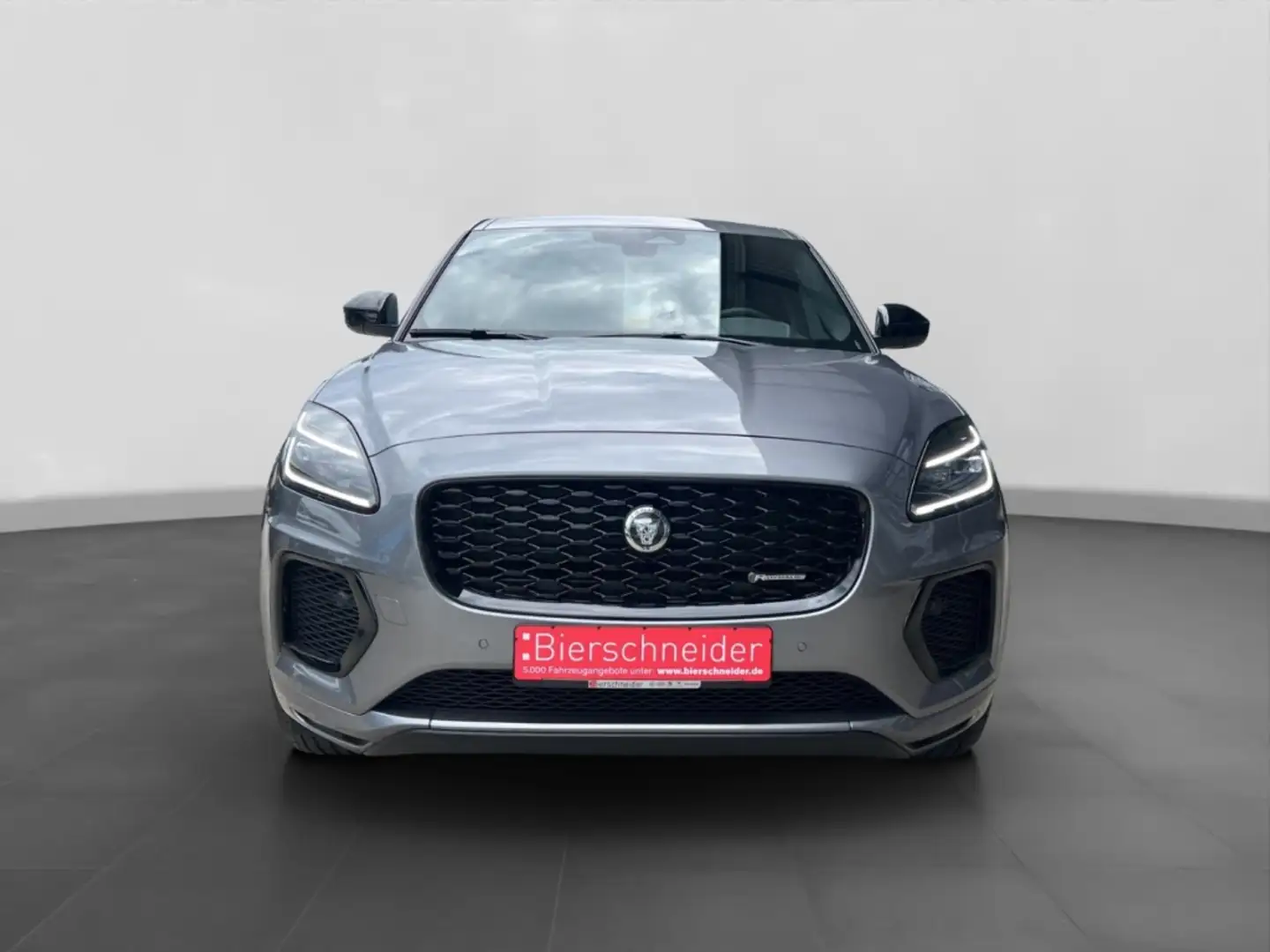 2024 Jaguar E-Pace, 19.000 km, Deutschland — Foto 9 z 12