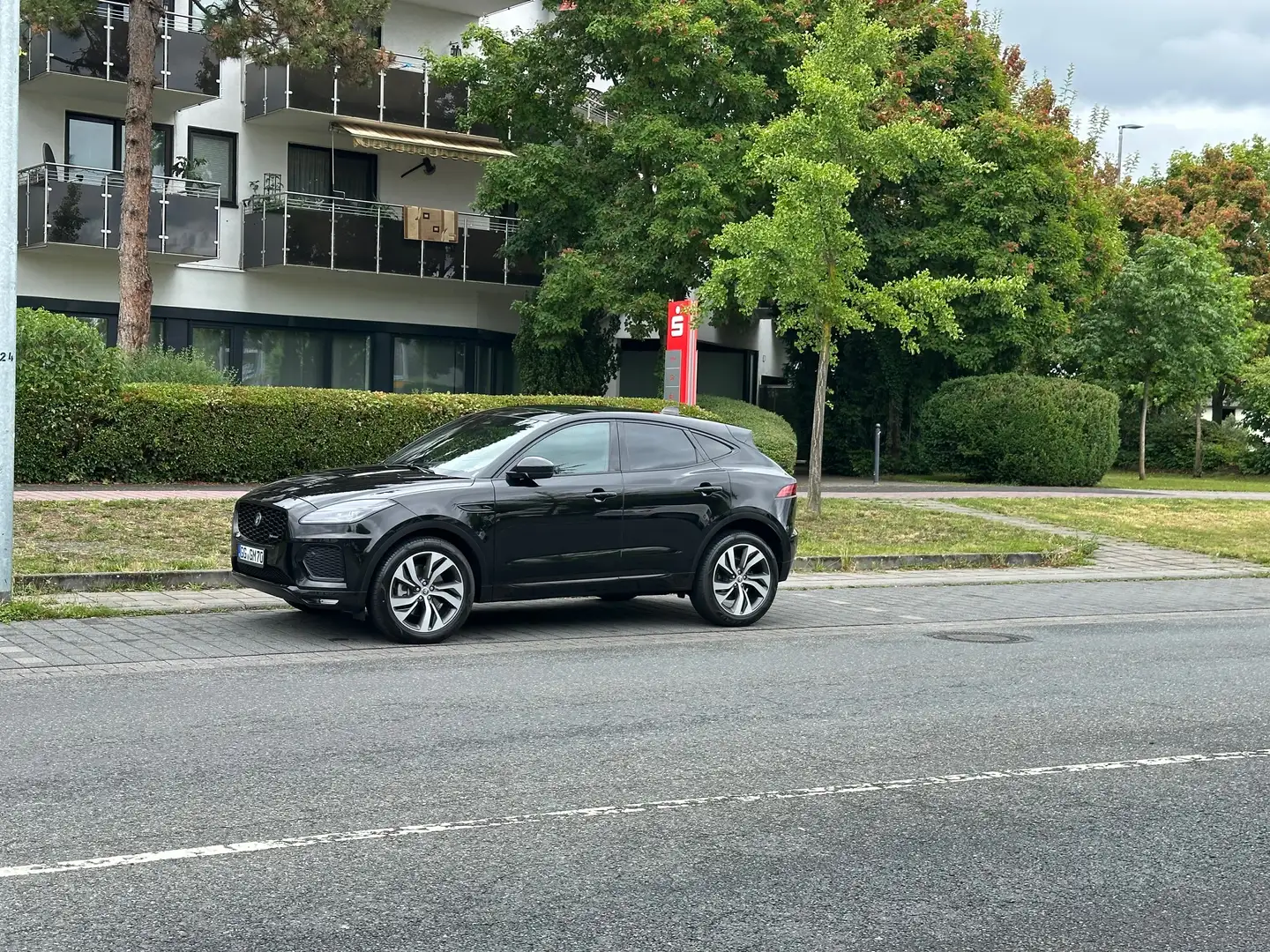 2024 Jaguar E-Pace, 26.000 km, Deutschland — Foto 1