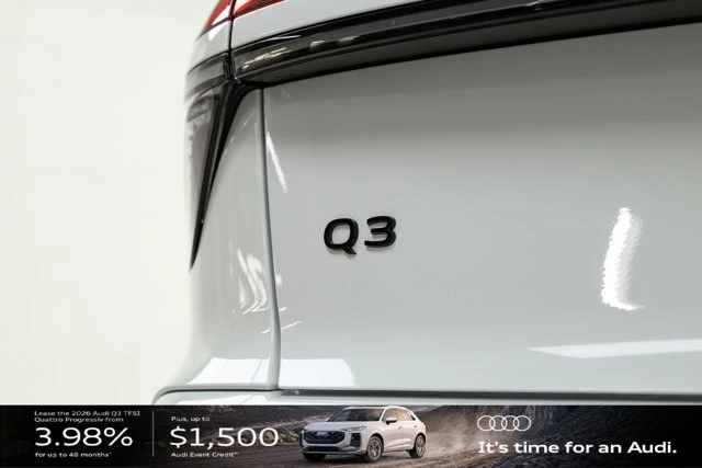 2026 Audi Q3 Technik, weiß, 20 km, Import Kanada — Foto 8 z 20