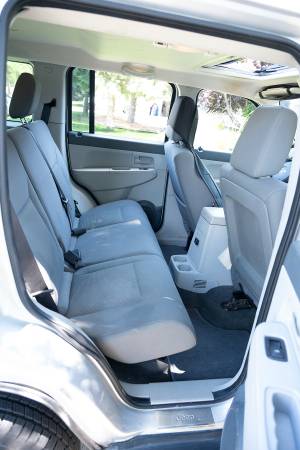 2008 Jeep, Import Kanada — Foto 7 z 9