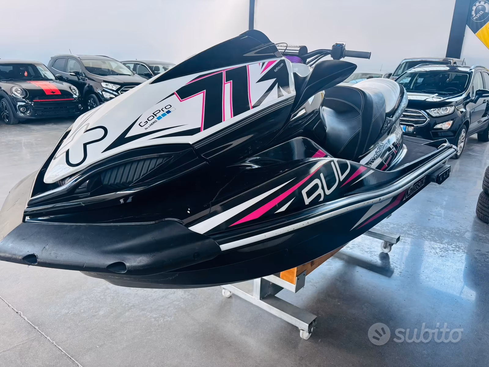 MOTO, Import Auf Lager in der EU — Foto 1