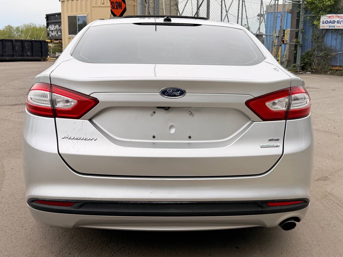 2013 Ford, Import USA — Foto 7 z 12