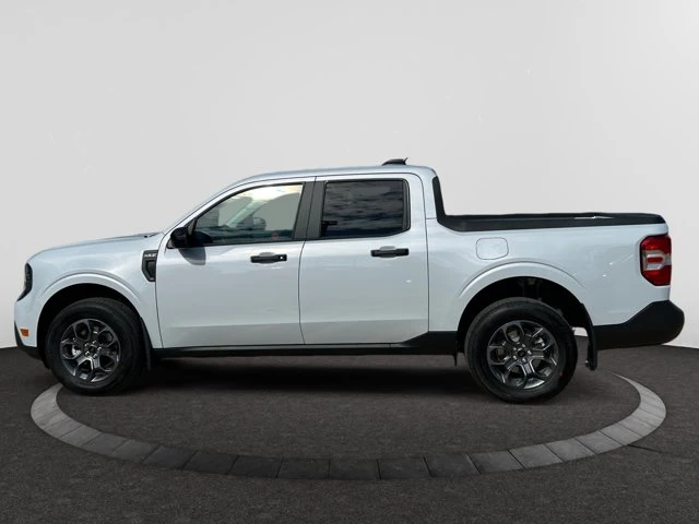 2026 Ford Maverick XLT, weiß, 10 km, Import Kanada — Foto 2 z 20