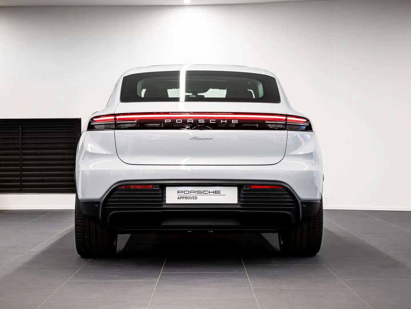 2026 Porsche Macan, 1.048 km, Österreich — Foto 5 z 12