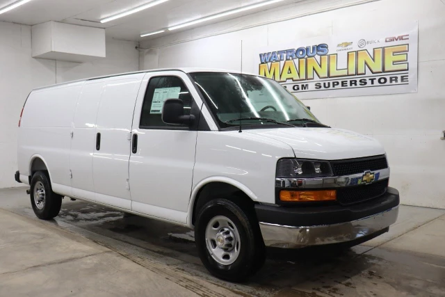 2026 Chevrolet Express Work, weiß, 6 km, Import Kanada — Foto 1