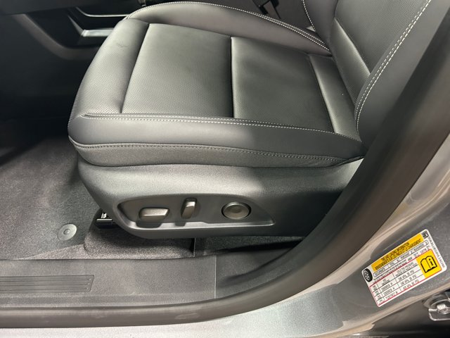 2027 GMC Terrain AWD Elevation, grau, 6 km, Import Kanada — Foto 15 z 20