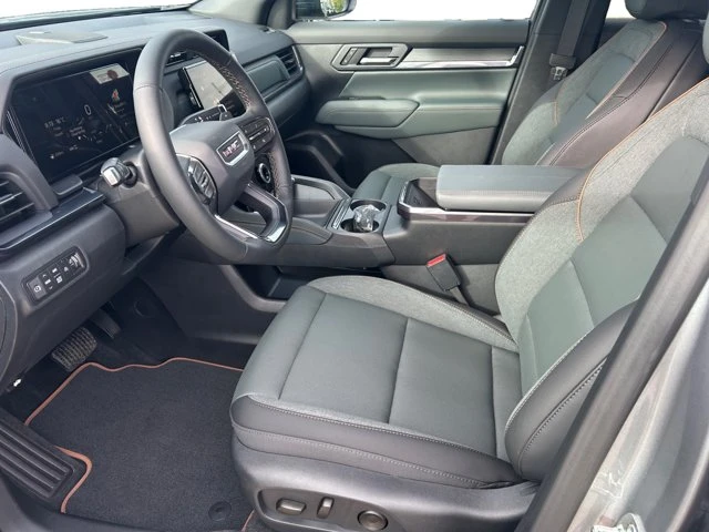 2027 GMC Terrain AWD AT4, grau, 5 km, Import Kanada — Foto 14 z 20